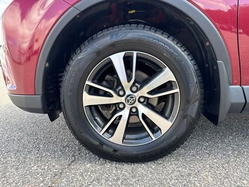 Used 2018 Toyota RAV4 XLE w/ Plus Extra Value Package AWD/4WD image 6