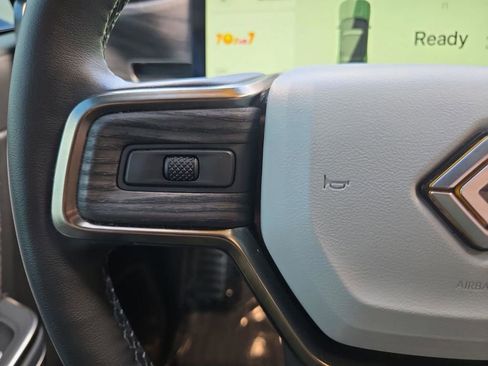 Used 2023 Rivian R1S Adventure image 22