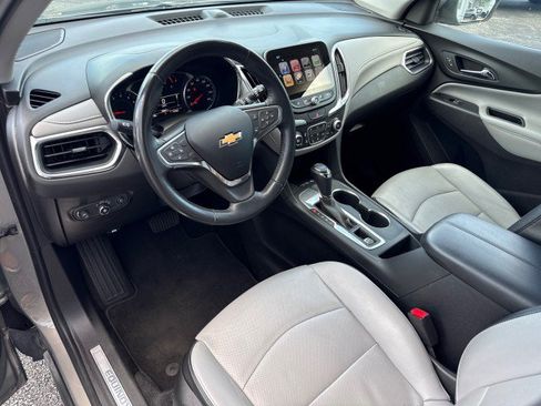 Used 2018 Chevrolet Equinox Premier FWD image 17