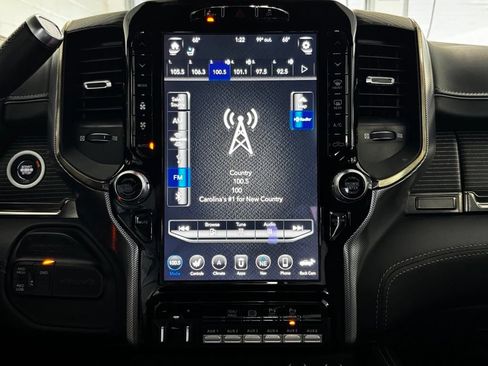 Used 2020 RAM 2500 Limited AWD/4WD image 18