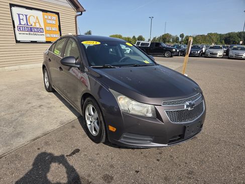 Used 2011 Chevrolet Cruze LT image 3