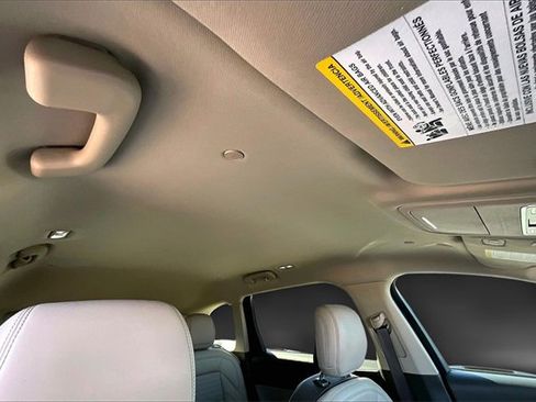 Used 2024 Lincoln Nautilus Reserve image 14