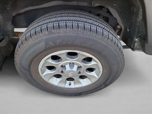 Used 2012 Toyota FJ Cruiser 4WD w/ Convenience Pkg image 11