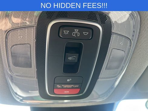 Used 2024 Hyundai Elantra Limited image 29