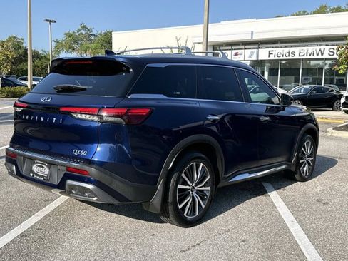 Used 2023 INFINITI QX60 Sensory w/ Vision Package FWD image 3