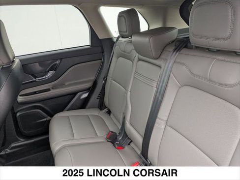 New 2025 Lincoln Corsair FWD w/ Equipment Group 101A image 13