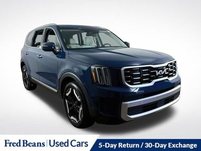 Used 2024 Kia Telluride S w/ S Sunroof Package