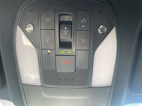 Used 2025 INFINITI QX55 Essential image 32