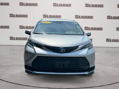 Used 2021 Toyota Sienna LE FWD image 8
