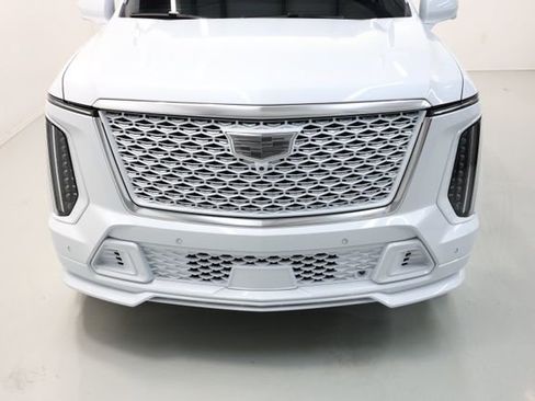 Used 2026 Cadillac Escalade V AWD/4WD image 69