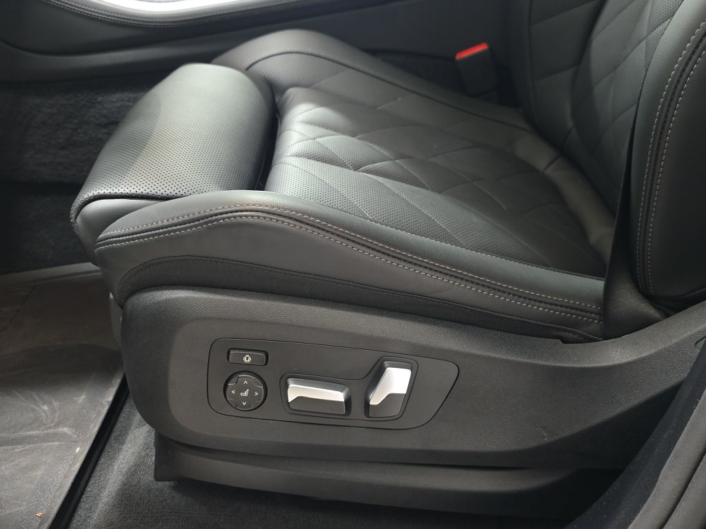 Used 2026 BMW X5 sDrive40i RWD image 28
