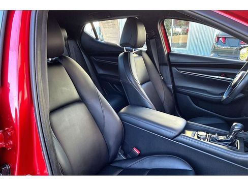 Used 2021 MAZDA MAZDA3 s image 8