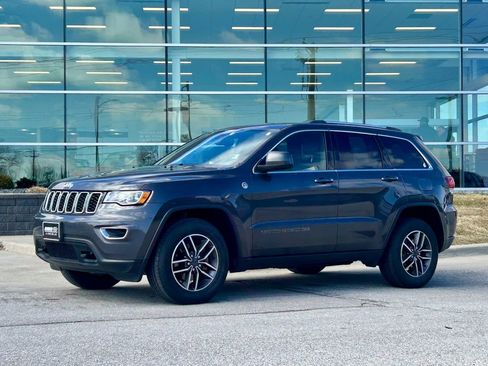 Used 2020 Jeep Grand Cherokee Laredo w/ Quick Order Package 2BN North image 2