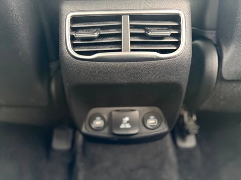 Used 2023 Hyundai Santa Fe Limited AWD/4WD image 15