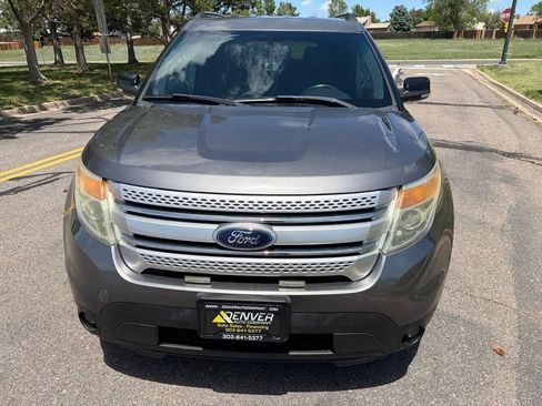 Used 2014 Ford Explorer XLT w/ Equipment Group 201A AWD/4WD image 6