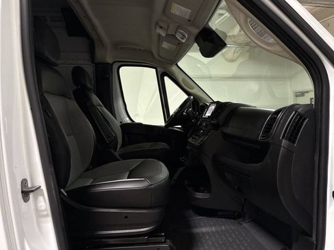 Used 2023 RAM ProMaster 2500 FWD image 21