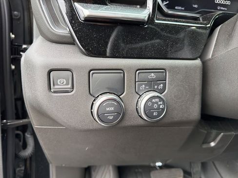 Used 2025 GMC Sierra 1500 Elevation w/ LPO, Elevation Black Package RWD image 23