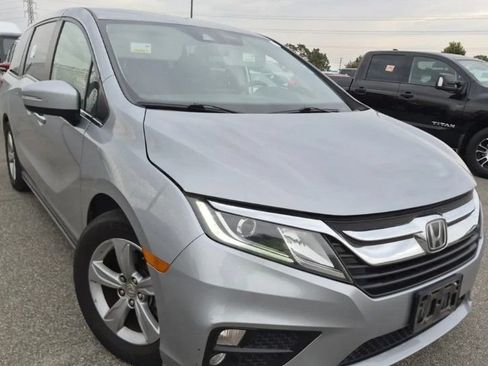Used 2018 Honda Odyssey EX image 1