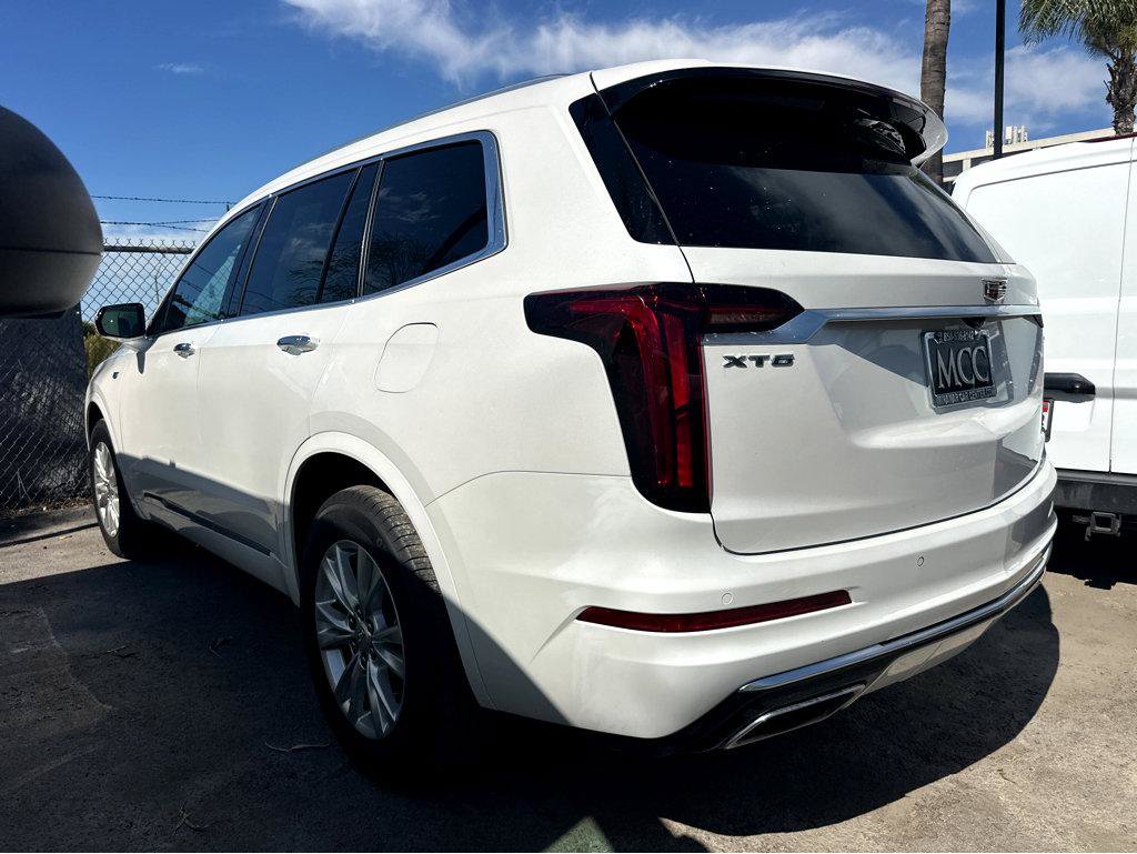 Used 2023 Cadillac XT6 Luxury FWD image 3