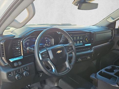 Used 2024 Chevrolet Silverado 2500 LT image 10