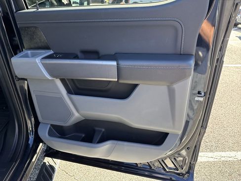 Used 2022 Ford F150 XLT w/ Equipment Group 302A High image 17