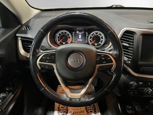 Used 2014 Jeep Cherokee Latitude w/ Cold Weather Group image 24