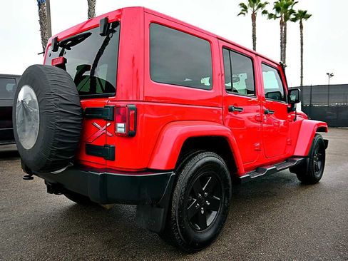 Used 2015 Jeep Wrangler Unlimited Sahara image 7