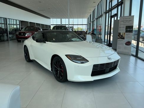 New 2025 Nissan Z Performance w/ Floor Mat Package image 1