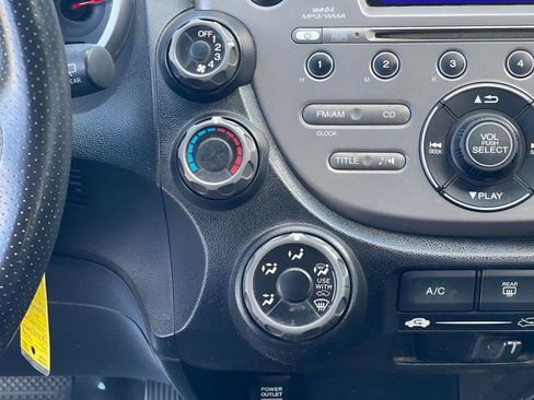 Used 2010 Honda Fit Sport image 16