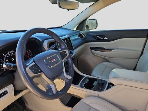 Used 2020 GMC Acadia Denali w/ Technology Package image 10