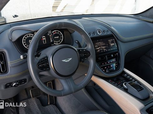 Used 2021 Aston Martin DBX image 24