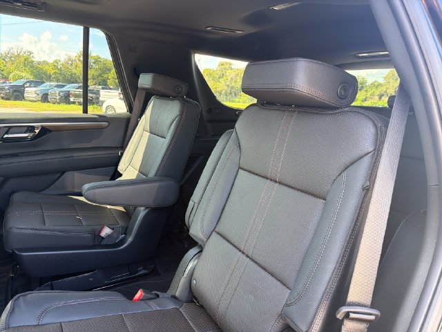 New 2026 Chevrolet Tahoe High Country AWD/4WD image 24