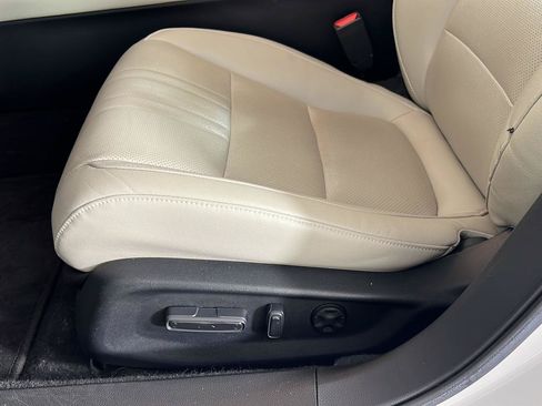 Used 2021 Honda Accord EX-L image 16