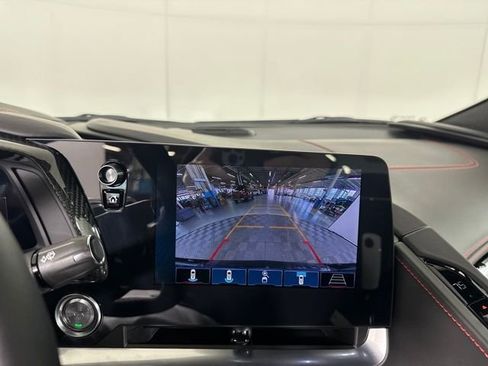 Used 2024 Chevrolet Corvette Stingray w/ Z51 Performance Package image 21