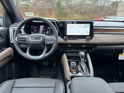 New 2026 GMC Canyon Denali w/ LPO, Denali Black Edition image 6