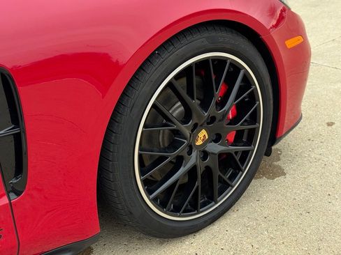 Certified 2019 Porsche Panamera GTS image 19