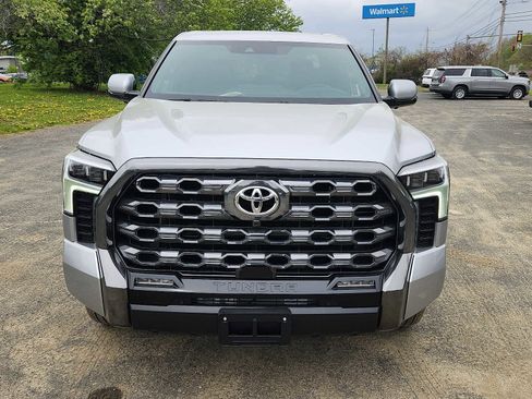 Used 2023 Toyota Tundra Platinum AWD/4WD image 2