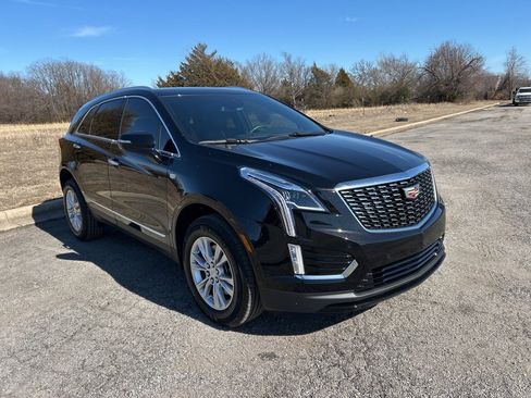 Used 2025 Cadillac XT5 Luxury image 3