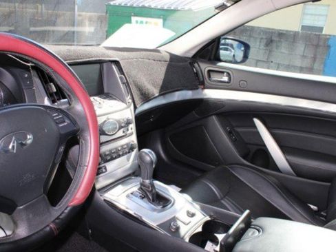 Used 2011 INFINITI G37 PREMIUM SPORT w/ Premium Pkg image 18