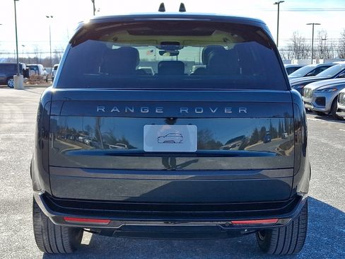 New 2026 Land Rover Range Rover SE image 5