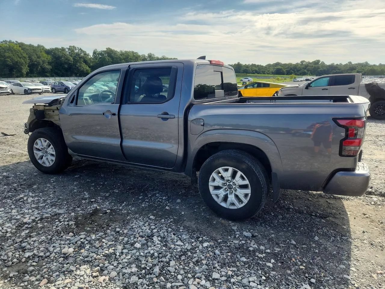 Used 2024 Nissan Frontier SV w/ SV Convenience Package RWD image 4