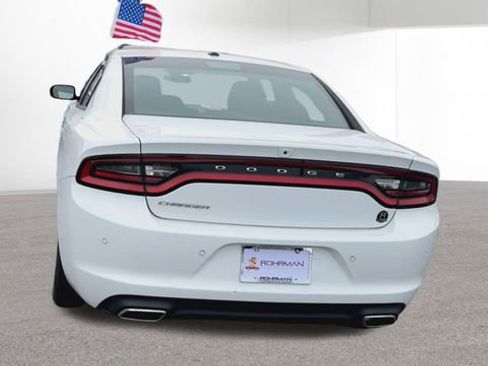 Used 2022 Dodge Charger SXT RWD image 8
