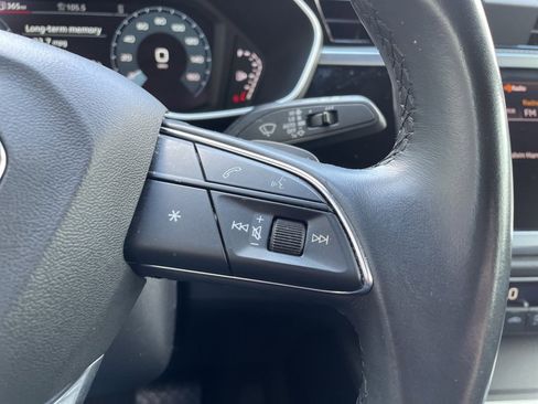 Used 2024 Audi Q3 2.0T Premium image 16