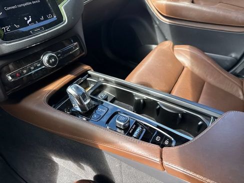 Used 2018 Volvo XC90 T8 Inscription AWD/4WD image 22
