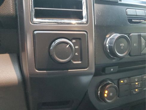 Used 2015 Ford F150 XLT AWD/4WD image 22