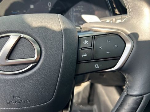 Used 2025 Lexus RX 350 w/ Convenience Package AWD/4WD image 16