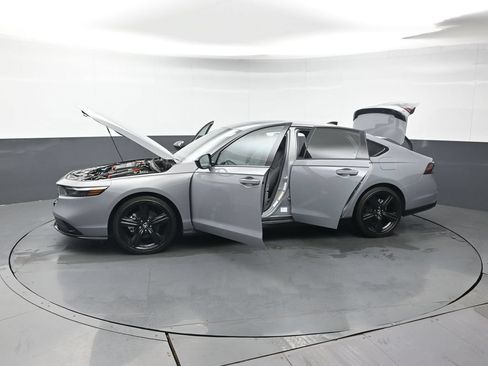Used 2024 Honda Accord Sport image 44