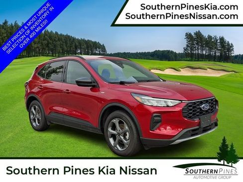 Used 2025 Ford Escape ST-Line AWD/4WD image 1