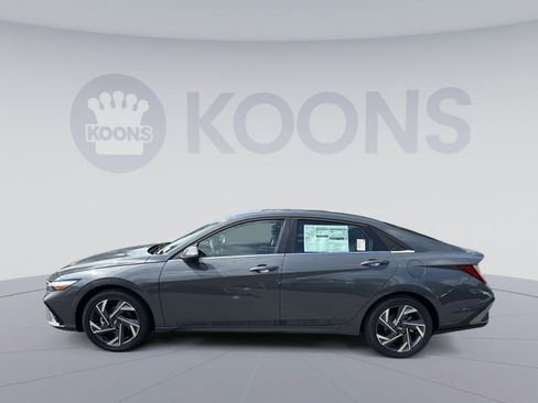 New 2026 Hyundai Elantra Limited FWD image 2
