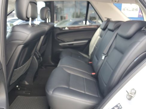 Used 2011 Mercedes-Benz ML 350 2WD image 24
